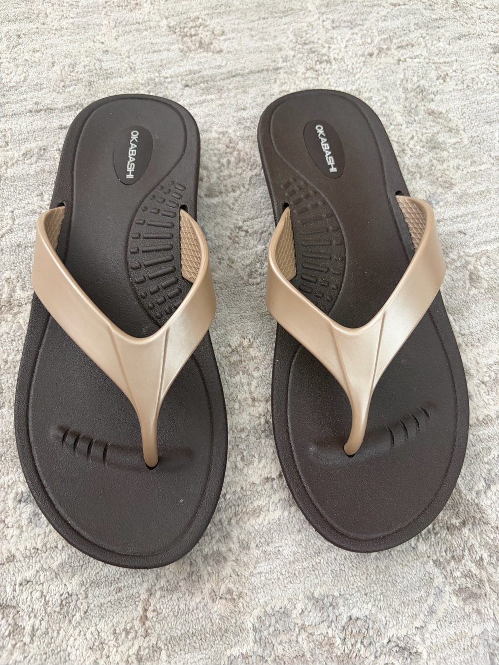 Okabashi Breeze Sandals Women's Sz M/L (7-8) Flip Flops Made In U.S.A Gold Tan